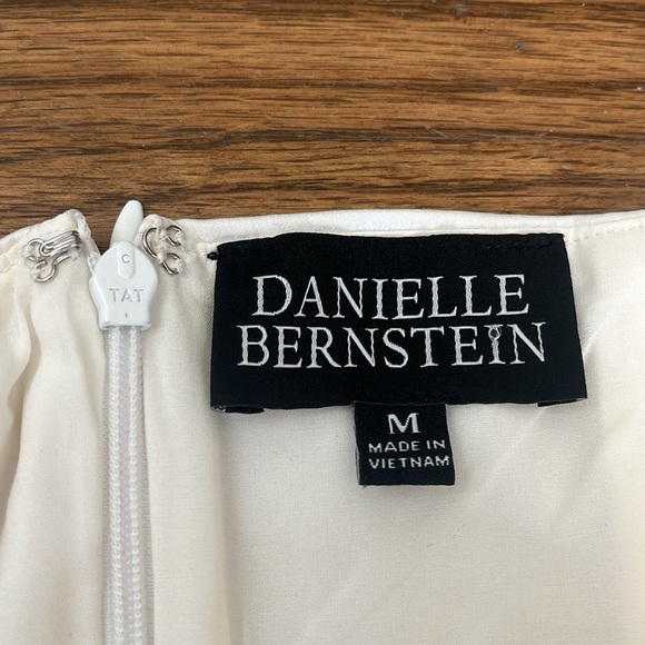 Danielle Bernstein Womens Ivory Cut out Pouf Square Neck Top Size M - Picture 12 of 13